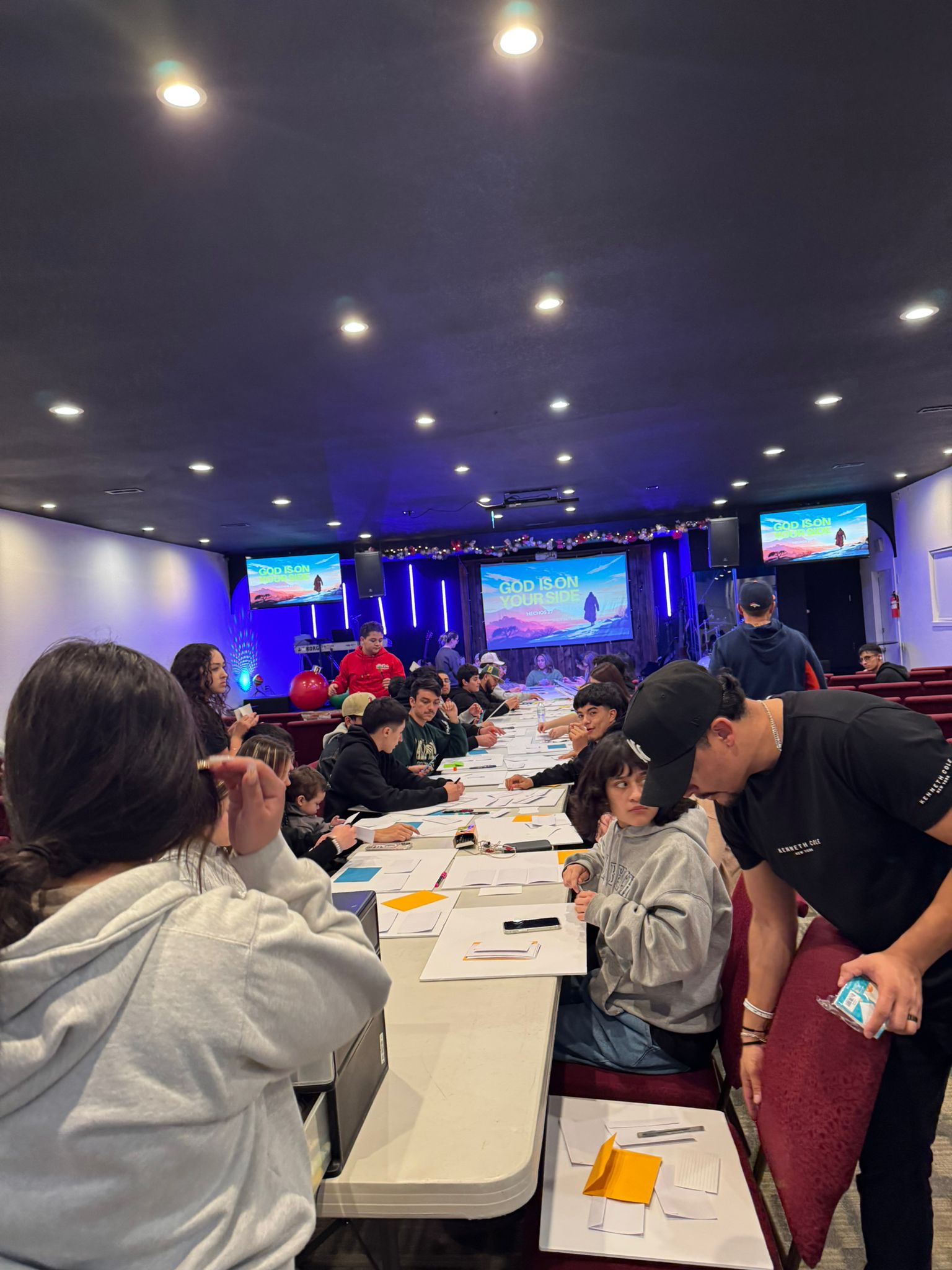 Imagen 3 del JovenesModal